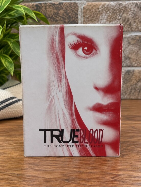 HBO Other - True Blood: The Complete Fifth Season – Red Cover – DVD Set